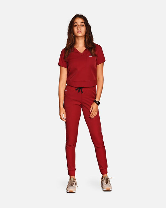 Tenue médicale femme bordeaux